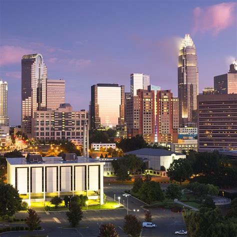 𝗧𝗛𝗘 𝟭𝟬 𝗕𝗘𝗦𝗧 Hotels in Clemmons, NC .